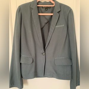 Elizabeth and James blazer